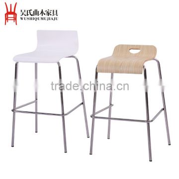 White ang yellow wooden Square high chair