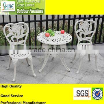 Outdoor furniture white casting aluminum chairs with table set (2+1)