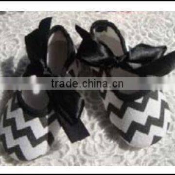 China Product and Low Price Wholesale Soft Chevron Soft Shoes for 0-15months Baby Kids for Summer and Spring photo-2