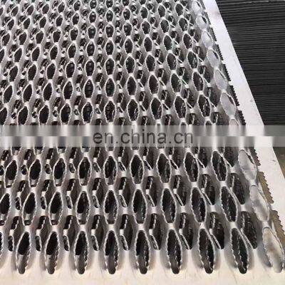 Scenic crocodile mouth non-slip stair board metal punching plate