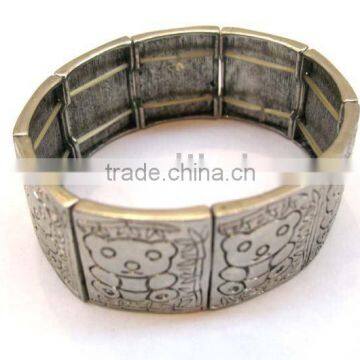 Fashion metal bangle