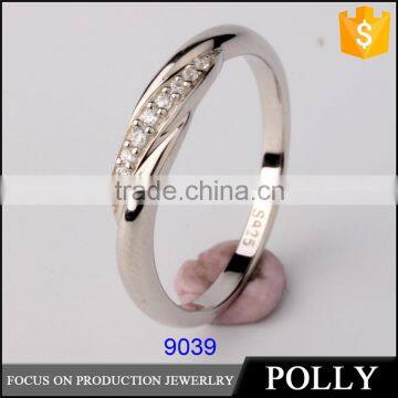 Wholesale China Factory High Quality Low Price Silicone Wedding Ring Silver Ring With Zircon photo-1