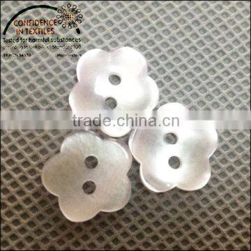 novelty plastic flower buttons