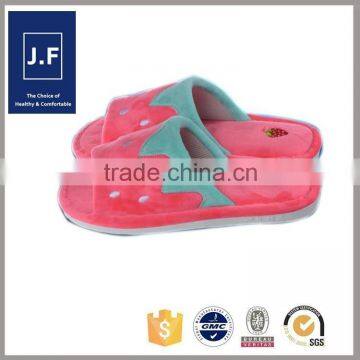 2015New Style Indoor Lovely Warm Cotton Sole for Children Shoes