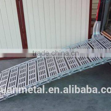Aluminum portable ramp