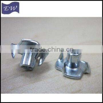 4 prong furniture insert t nut (DIN1624)