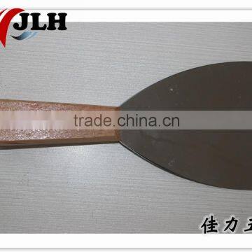 Spatula with two clips wooden handle