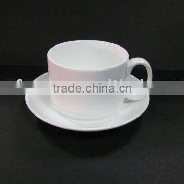 YF27010 cup and saucer