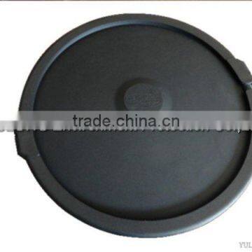 Fine bubble disc aerator for waste water treatment