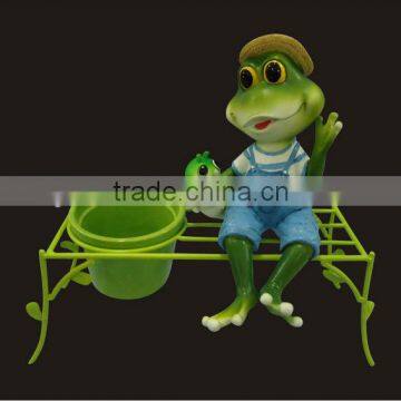 2014 new product ceramic flower pot on metal shelf frog with ceramic pot flower pot