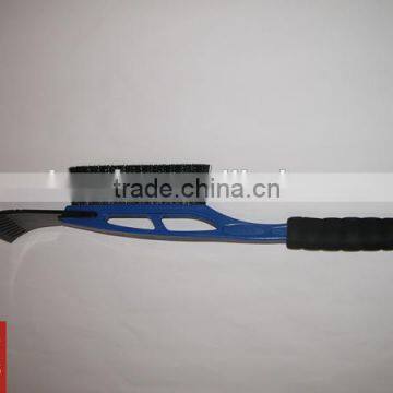 Snow Brush With EVA Hand Protector for IPO in USA photo-3
