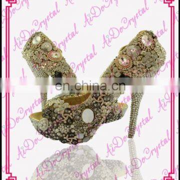 Aidocrystal 2016 Golden ladies Crystal Bling Fabulous Clear Shining jewel High Heels peep toe Wedding shoes