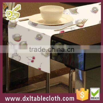 Wholesale modern design fruit graphic printed plastic table runner