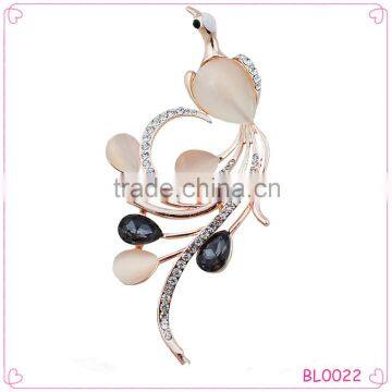 Latest design phoenix bulk brooch delicate magnetic brooch pin