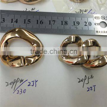 the decoration chain made by ccb.Can be free to split with the hand.gold hand chain fashion design