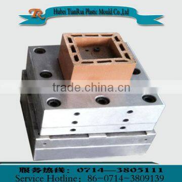 Delicate PE Wood Plastic Column Mould