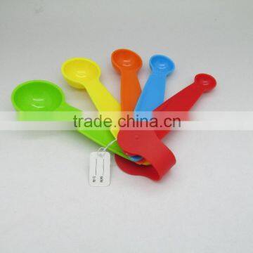 Safe 5pcs Measuring Spoon Set for kid for kitchen