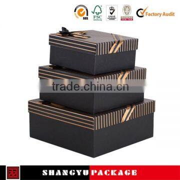 Alibaba hot sale Small paper gift boxes with pre-tied stain bows