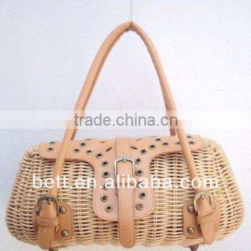 Fashion Straw Bag With Bamboo Handles