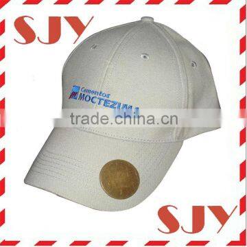 Wholesale brand name golf caps with magent ball marker