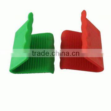 hot selling hand file silicone food grabber