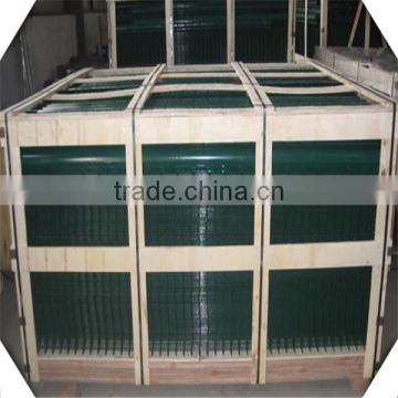 Qiangyu high quality welded fence panle price / welded wire mesh fence panels in 6 gauge