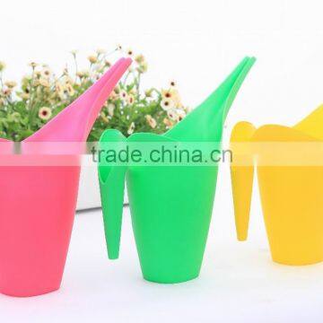 wholesale Plastic colorful 1.8L watering can for garden