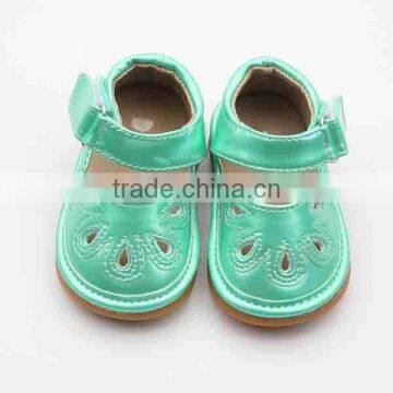 Top quality factory wholesale summer sandals children squeaky shoes