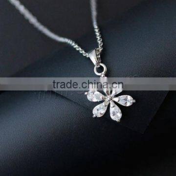 New Fashion design Zinc Alloy Cubic Zirconia Necklace with flower necklace