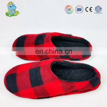 Promotional cheap top quality red lattice indoor house slippers