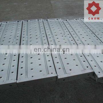 Outside metal scaffold plank