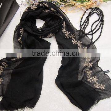 Charm Elegant Large Plain Small Leaf Embroidery Patterns Scarves Fashion Quality Choice