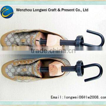 2 way wooden shoe stretcher/cedar shoetree