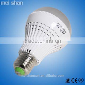 7W LED bulb plastic body LED lamp with E14/E27/B22 base holder bulb light