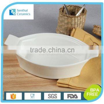 Eco-friendly porcelain cheap white ceramic baking dish with holder