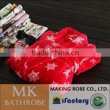Plastic Brushed Fleece Bathrobe Made in China photo-4