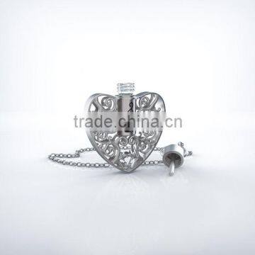 MUB 2016 fashion hot sale heart shape refillable aromatherapy diffuser necklace