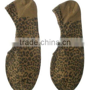 Ladies' fashion leopard jacquard footie socks