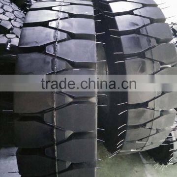 Practical Solideal Tires 3t Diesel Forklift FD30 photo-4