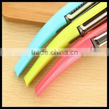 New Design 3 in 1 Fruit Vegetable Rotary Peeler Wholesale,3 Color Vegetable Peeler Hot Sell,rotary Vegetable Peeler photo-3