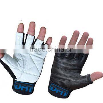 weight lifting gloves