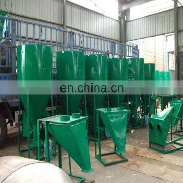 Automatic large capacity feed crusher for animals