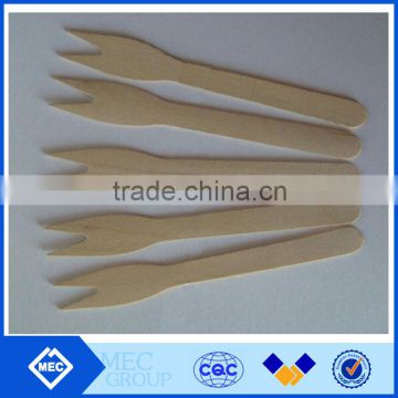 Wooden chip fork