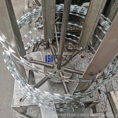 Concertina BTO22 450mm×10m No Clipada, 1 Rolo Com 10m, Púa Concertina Galvanizada, Alambre Navaja Galvanizada photo-2