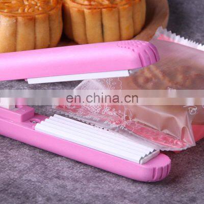 Mini Electric Food Vacuum Sealer Portable Bag Clips Handheld Heat Sealing Machine photo-5