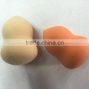 Egg shape blending sponge makeup blender