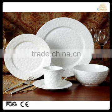 20pcs embossed of porcelain dinnerware