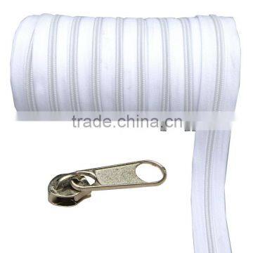 Zipper manufacuture supply long chain nylon zipper for bedding bag