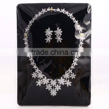 2016 Latest Design Popular Fashion Luxury Zircon Flower Jewelry Set