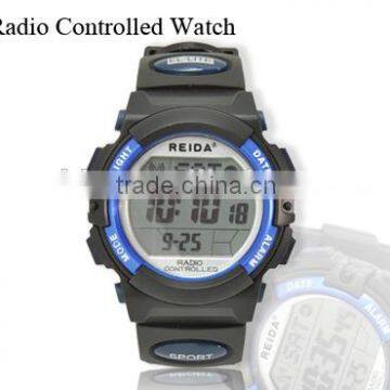 Radio controlled watch